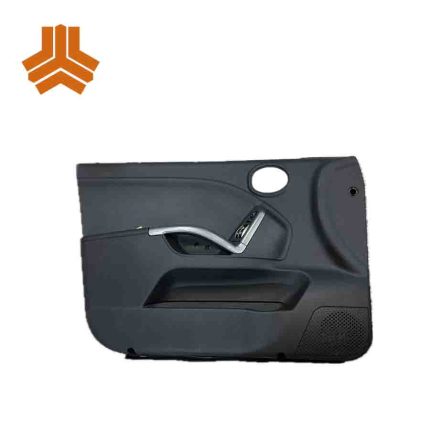 تودری طوسی جلو چپ ساینا و کوییک