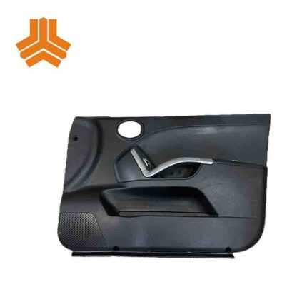 تودری طوسی جلو راست ساینا و کوییک