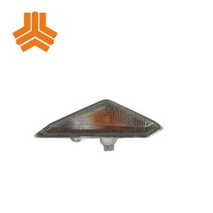 راهنما روی گلگیر چپ ساینا و کوییک شرکتی