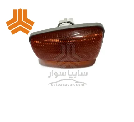 راهنما روی گلگیر زرد پراید شرکتی